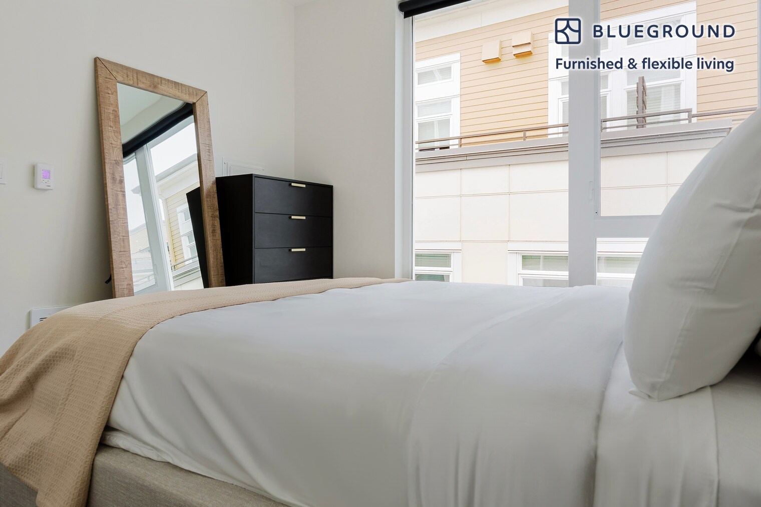 Building Photo - 10050 NE 10th St