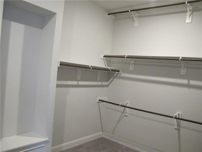 Building Photo - 635 Spinnaker Loop