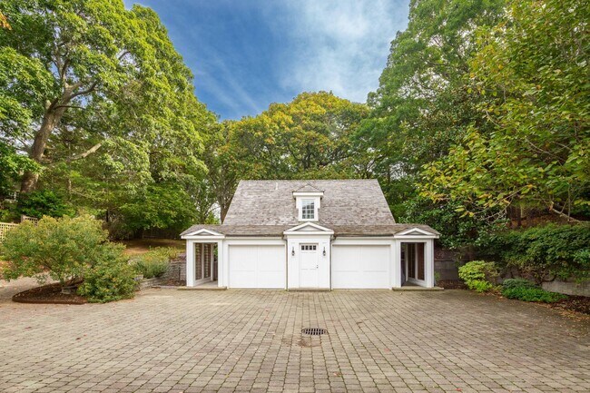 Building Photo - 66 Ram Island Dr