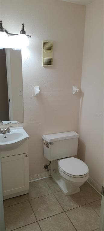 Building Photo - 3813 N Oak Dr
