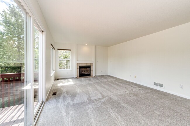 Building Photo - 9476 Morning Glory Way