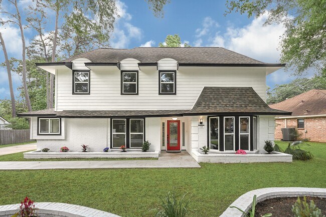 Building Photo - 725 Talmalge Hall Dr