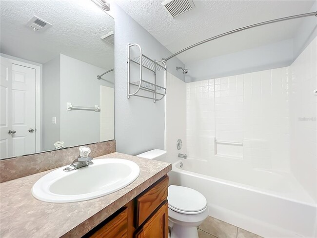 Building Photo - 3101 E Washington St