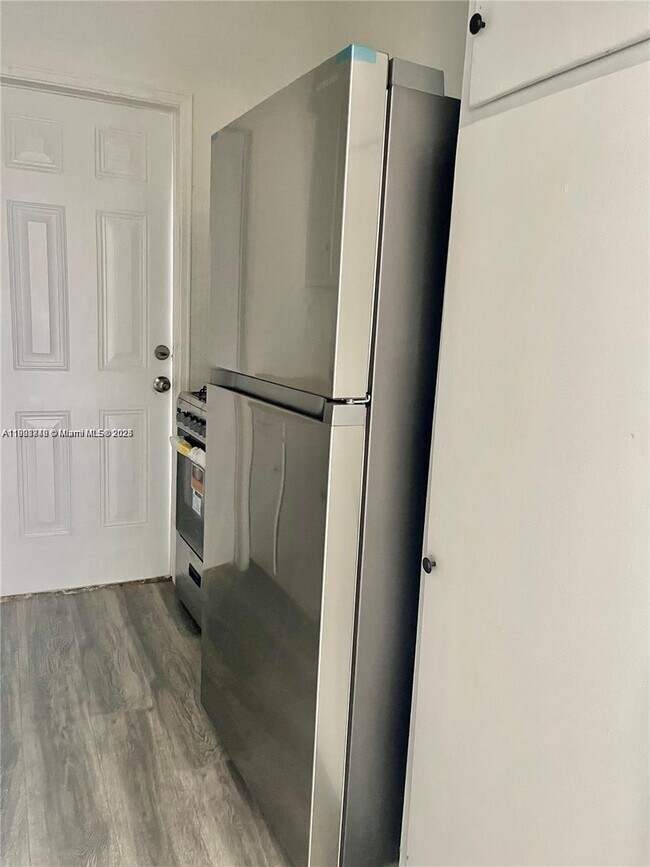 Building Photo - 780 81st St