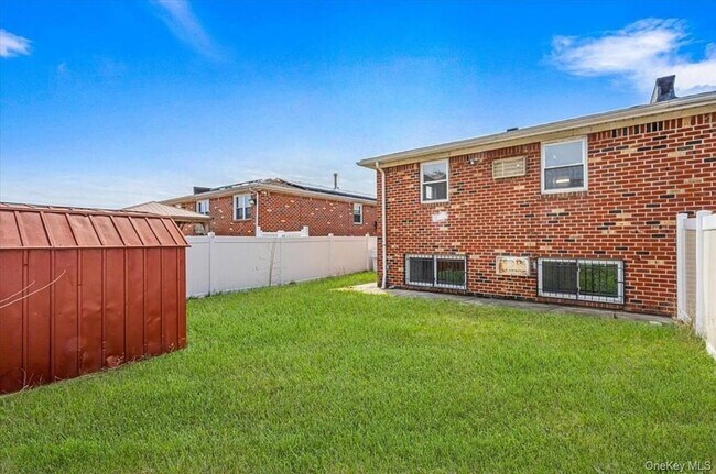 Building Photo - 134-15 160th St