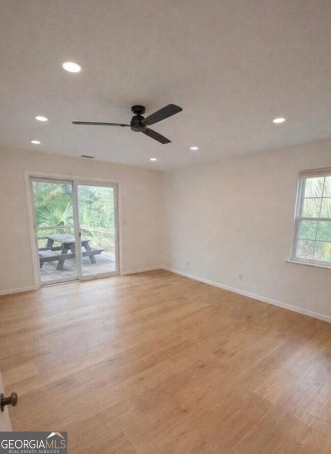 Building Photo - 63 Navigator Ln
