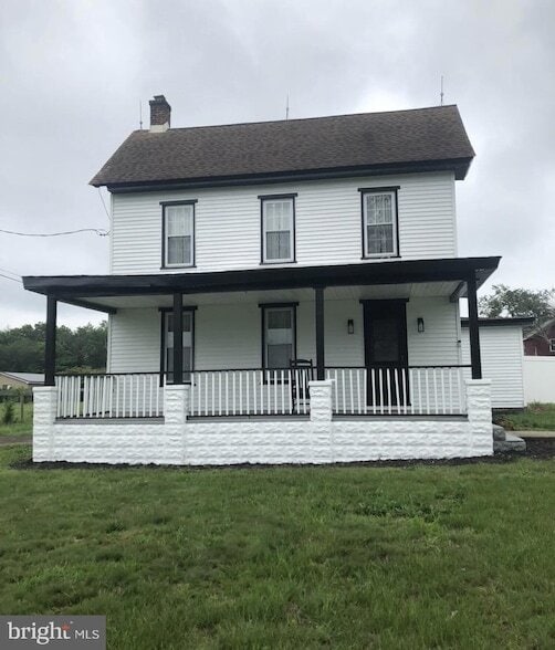 Building Photo - 567 Eldridges Hill Rd