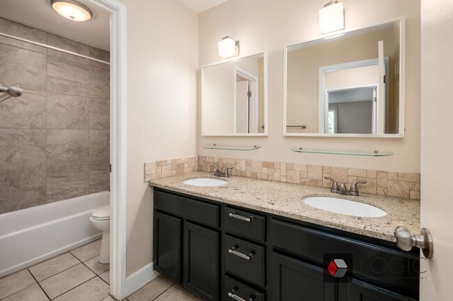 Building Photo - Beautiful Condo in Great Location!