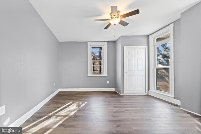 Building Photo - 3014 Royston Ave