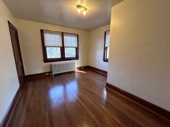 Building Photo - 2 Blocks from Grandin Village - Immaculate...