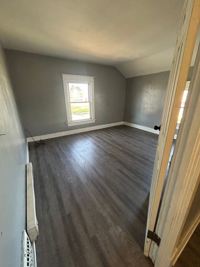 Building Photo - 121 W Indiana Ave