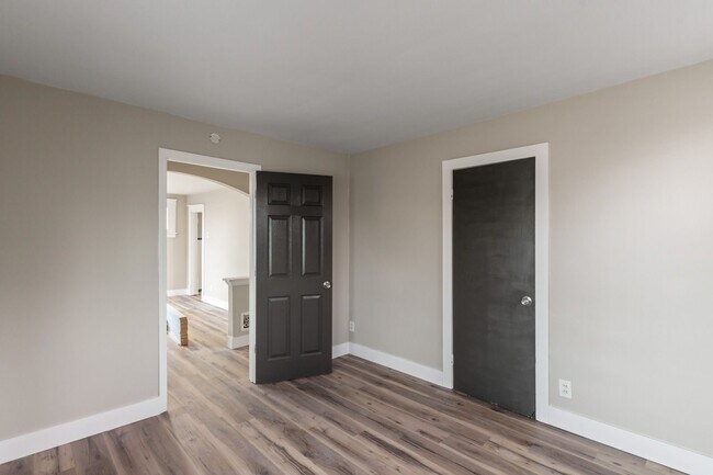 Building Photo - 8212 Toddy Ave