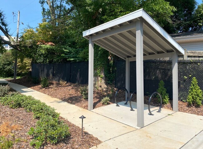 Building Photo - Luxury Condo in the Village District of Downtown Raleigh - Walking Distance to Shopping + Dining