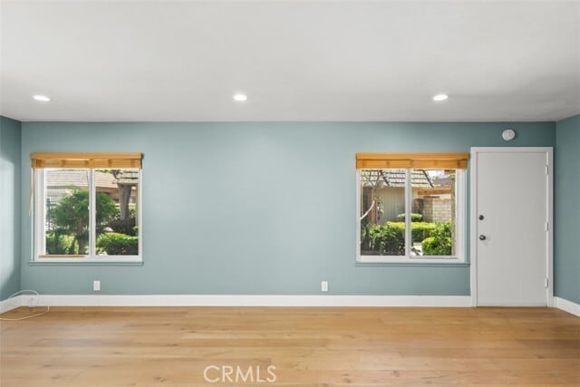 Building Photo - 10300 Columbia River Ct