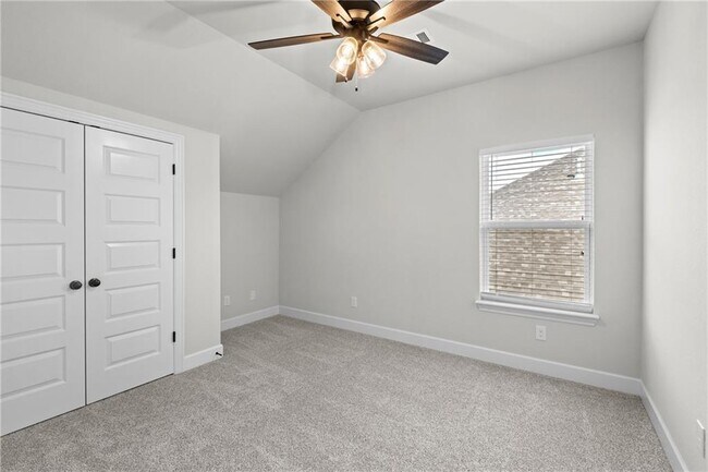 Building Photo - 1361 Sessile Oak Wy