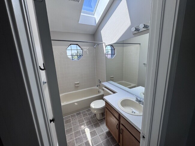 Building Photo - 5-Bedroom Home in D12 with Open Space View...