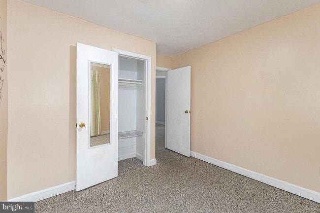 Building Photo - 3430 Little Hunting Creek Dr