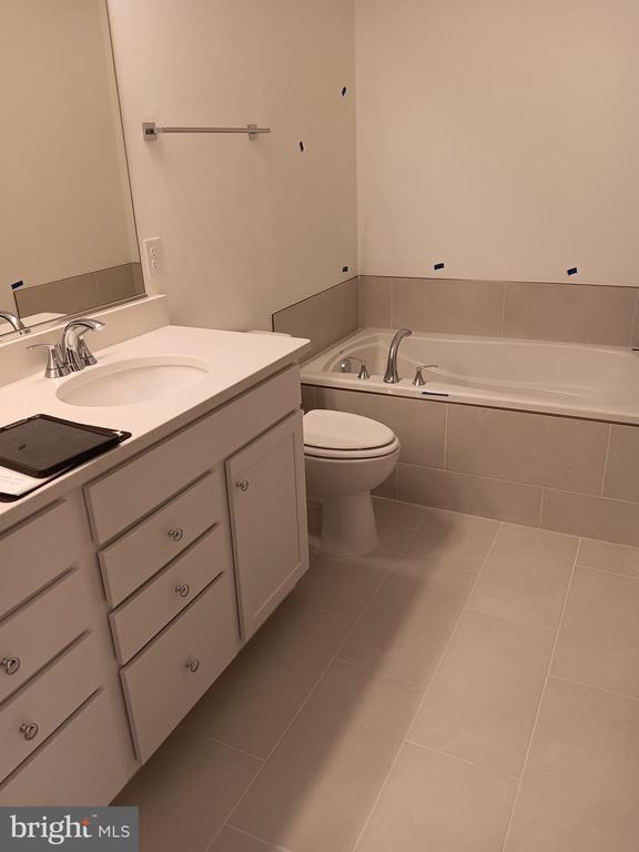 Building Photo - 4951 Longmire Wy