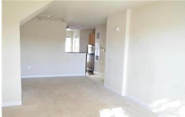 Building Photo - 42530 Mayflower Terrace