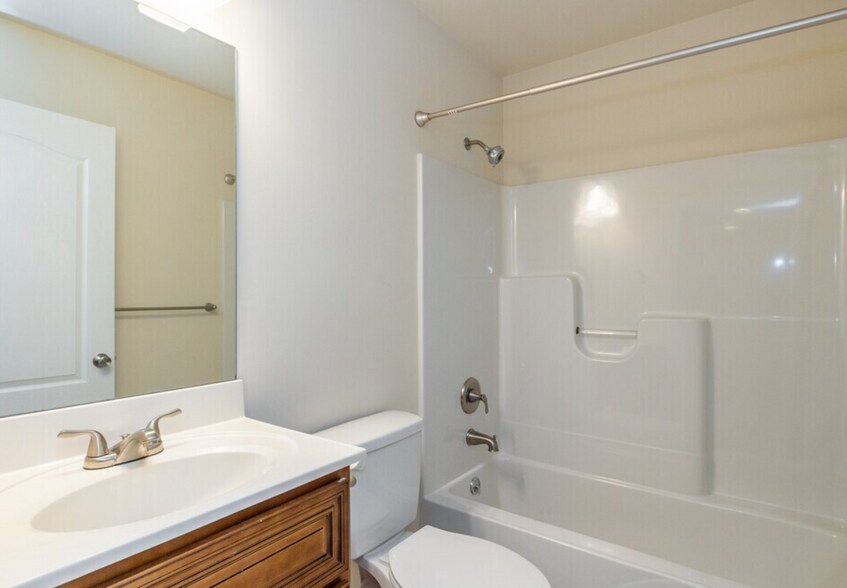 Building Photo - 2769 Monticello Ln