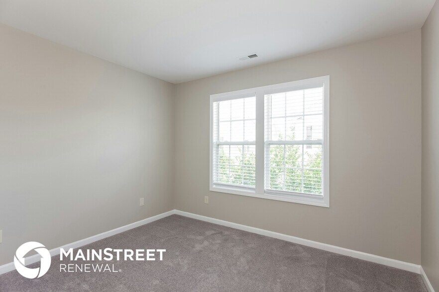 Building Photo - 8618 Sawleaf Ct