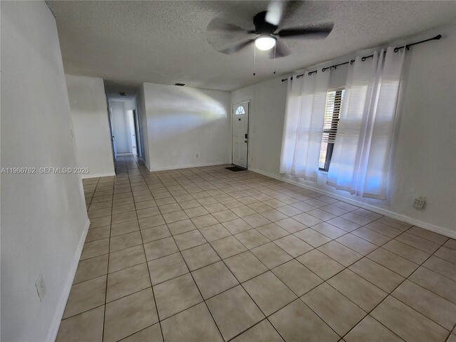 Building Photo - 16311 SW 102nd Ct