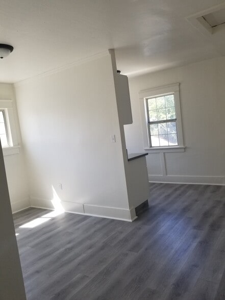 Building Photo - 1116 Magnolia Ave