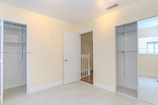 Building Photo - 5698 W 25th Ct