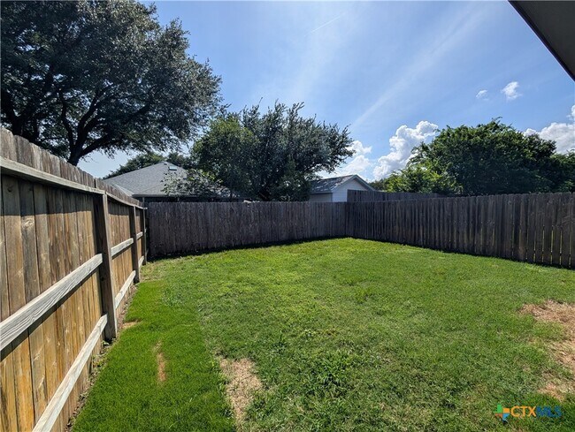 Building Photo - 1227 FM306