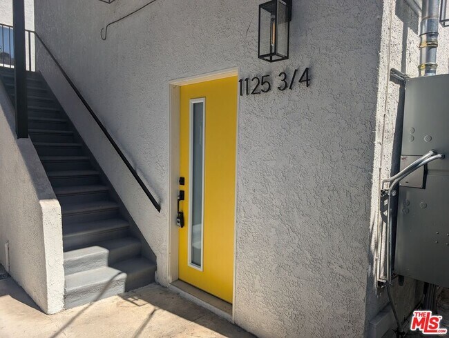 Building Photo - 1125 Lodi Pl