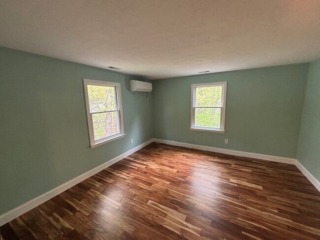 Building Photo - 5 Cormier Cir