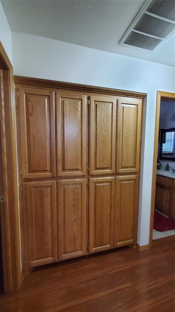 Building Photo - 400 Amanda Dr