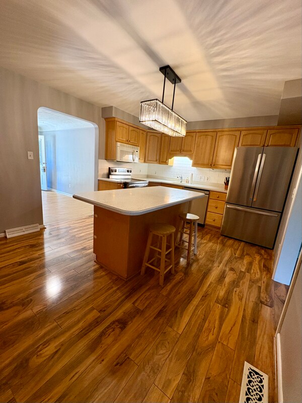 Building Photo - 2044 Arcola St