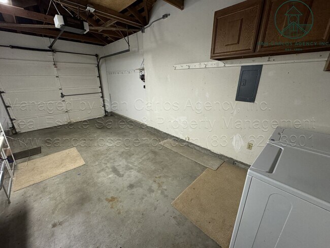 Building Photo - Immaculate Two Bedroom Home in the Heart of Carmel-by-the-Sea's "Golden Rectangle"