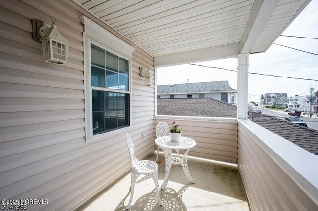 Building Photo - B19 Haddonfield Ave