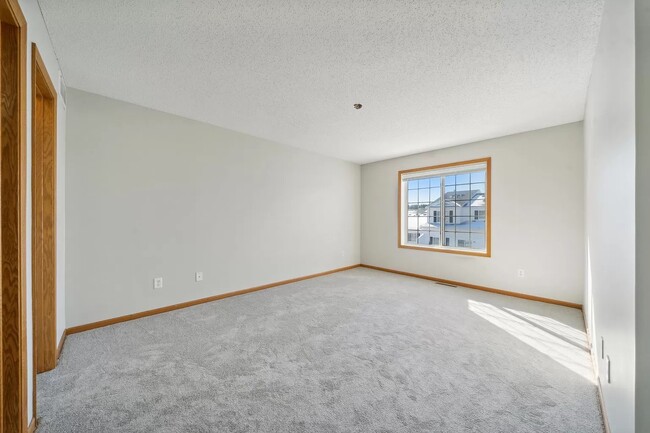 Master Bedroom - 7348 Timber Crest Dr S