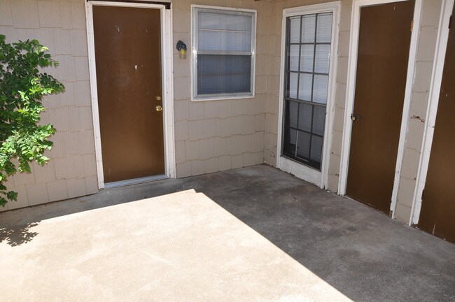 Building Photo - 10 SW 69th St