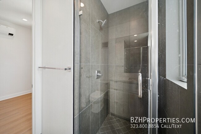 Building Photo - 4525 St Elmo Dr