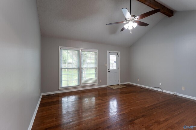 Building Photo - 104 Westminster Way