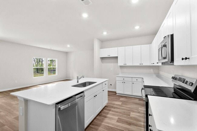 Building Photo - 1039 Harbor Dr