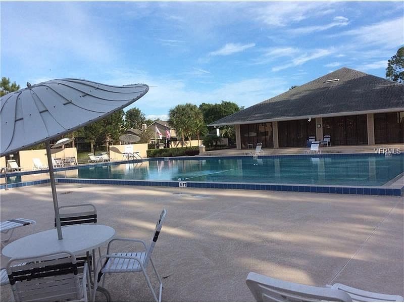 Building Photo - 6037 Scotchwood Gln