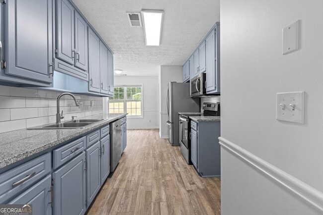 Building Photo - 484 Creek Crossing Ct