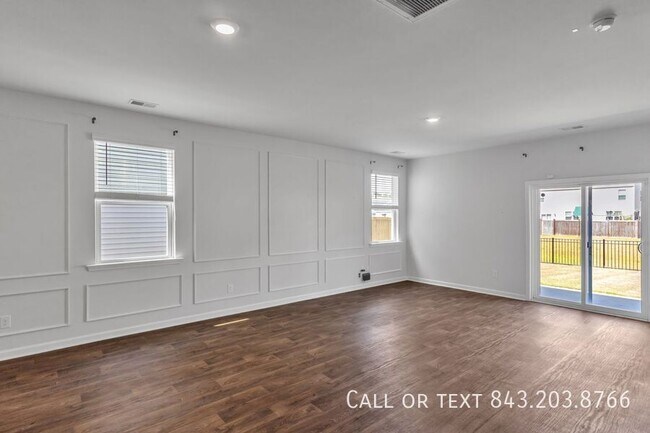 Building Photo - 473 Cedarview Rd