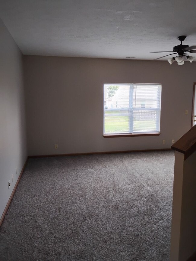 Building Photo - 3296 Hopkins Dr