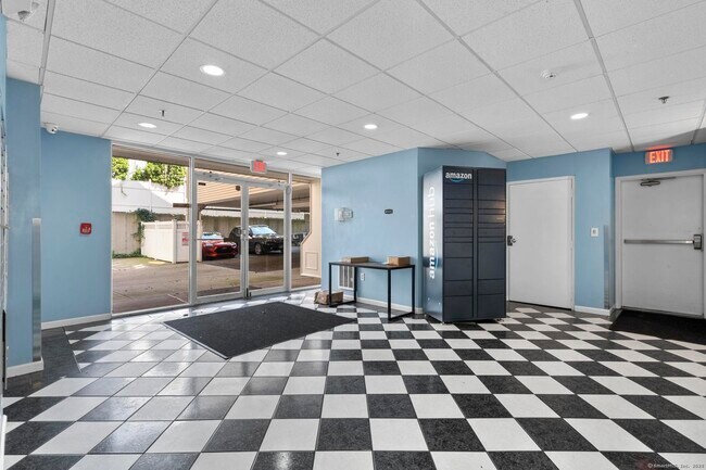 Building Photo - 2660 North Ave