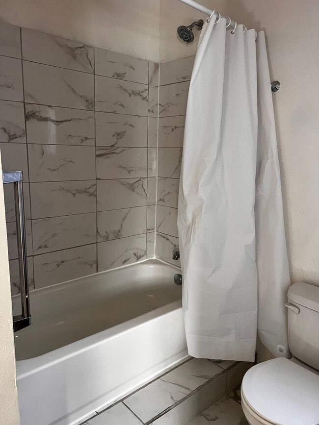 Building Photo - Charming Home for Rent