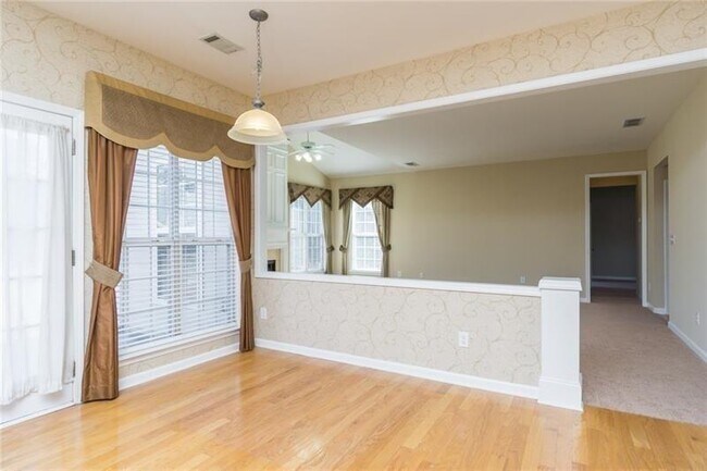 Building Photo - 4987 Rustic Canyon Dr