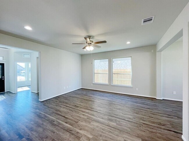 Building Photo - 24946 Via Arabella Ln