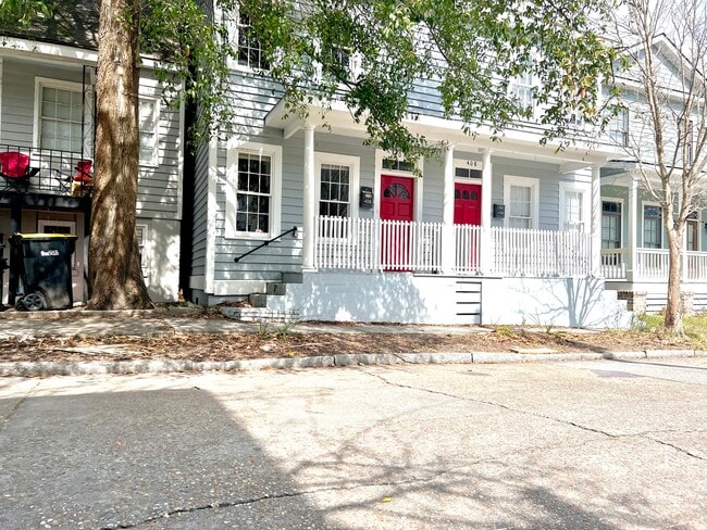 Primary Photo - 406 E 31st St