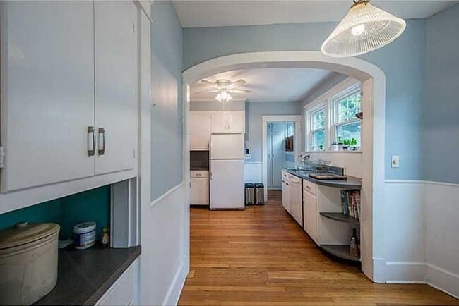 Building Photo - 99 Oak Hill Ave